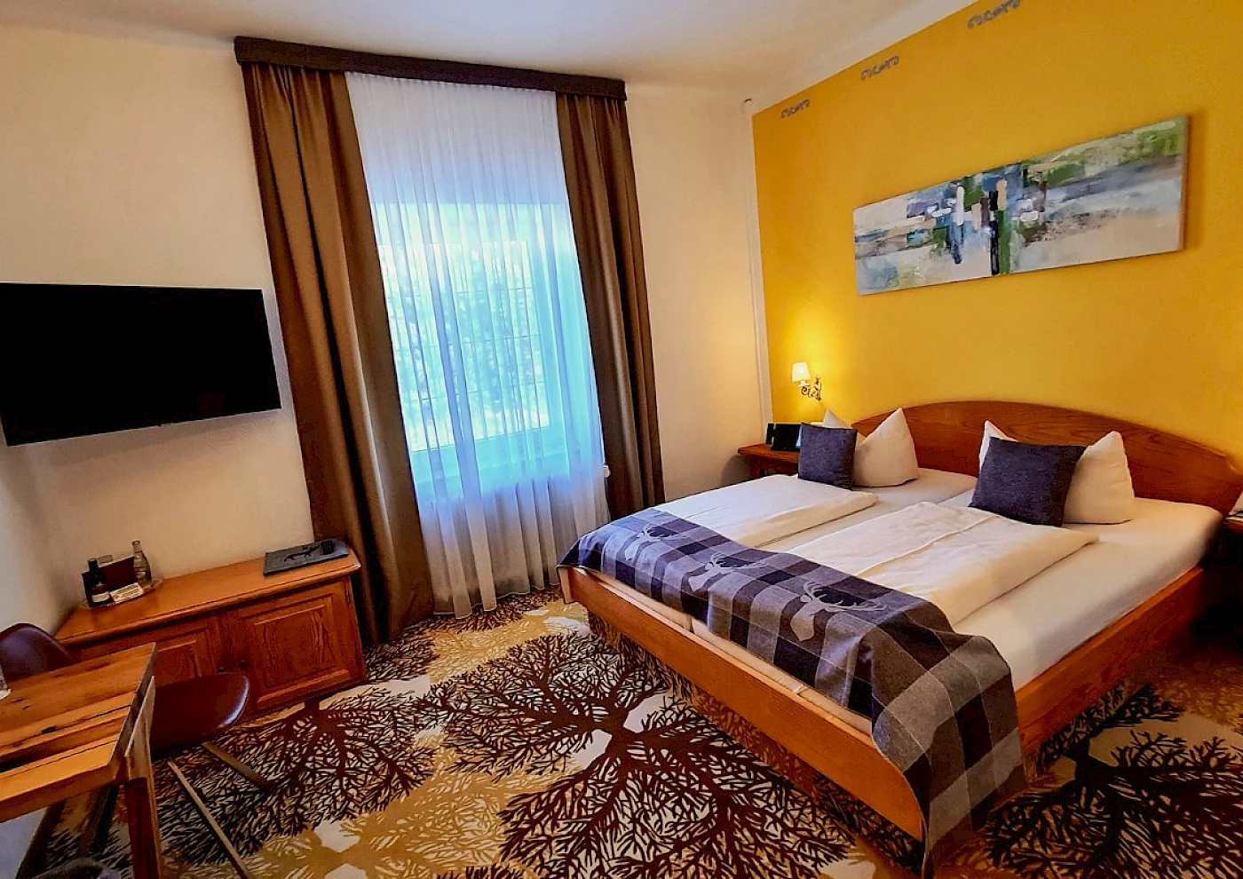 Doppelzimmer mit liebevoller Dekoration